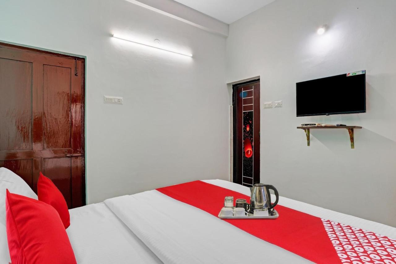 Super Hotel O Bevis Kazhakuttam Exteriör bild